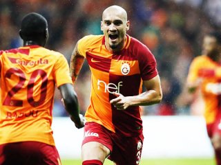 Dünya devinden Maicon'a teklif!