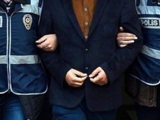 3 akademisyen için yakalama kararı
