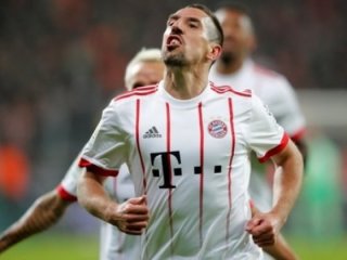 Bayern zoru kolaya çevirdi!