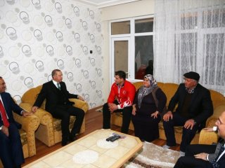 Erdoğan'dan dünya şampiyonuna ziyaret