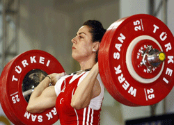 Avrupa halterine Türk damgası