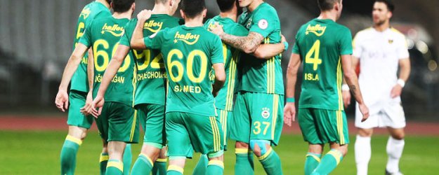 Giuliano attı, Fenerbahçe rahat turladı!