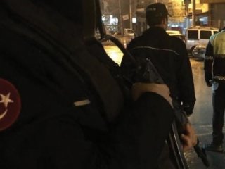 İzmir’de operasyonda 25 kişi gözaltına alındı
