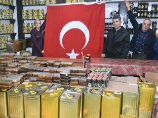 Marmaris'ten Mehmetçiklerimize 1 ton bal