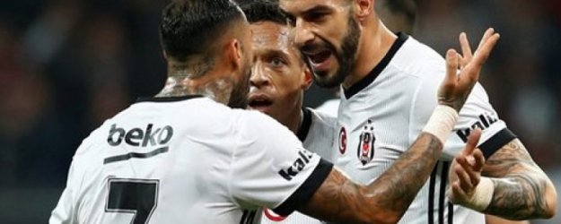 Beşiktaş'ta Quaresma ve Negredo krizi!