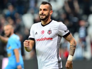 Şenol Güneş, Negredo'ya patladı!