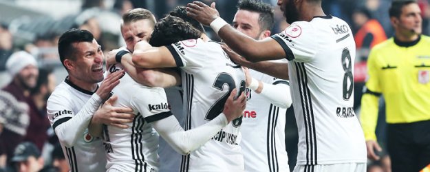 Beşiktaş evinde yarı finale göz kırptı!