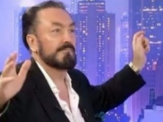 Kadınlardan "Adnan Oktar" tepkisi