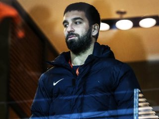 Arda'ya küfür şoku! G.Saraylı taraftarlar...