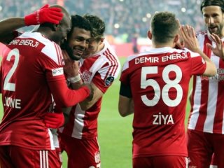 Zirveye Sivasspor ayarı!