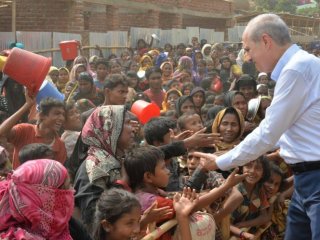 Kurtulmuş, Arakanlı Müslümanların yaşadığı kampta