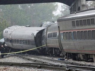 Tren ikiye bölündü!