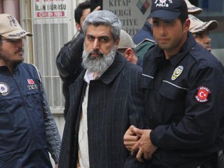 Alparslan Kuytul'dan ilk fotoğraf!