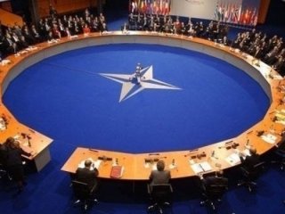 NATO, Rusya'ya karşı harekete geçiyor!