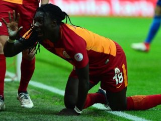 Gomis: Fatih Terim kulağımı çekti