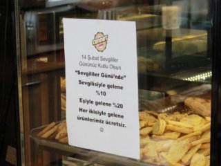 Eskişehirli esnaftan Sevgililer Günü ahlaksızlığı