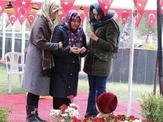 İşte Afrin şehidinin vasiyetindeki Zehra teyze!.