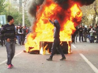 Hain plan çöktü: Parayı al sokağa çık!