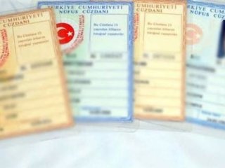 Yaşını düzeltti, kardeşiyle arasında 2 ay kaldı!