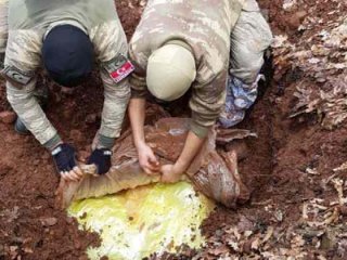 Mehmetçik buldu! Toprağın altına gizlemişler