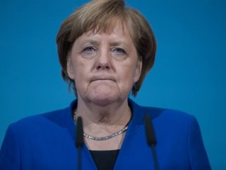 Merkel'den Türkiye'ye Afrin operasyonu çağrısı