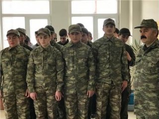Öğrencilerden Mehmetçik'e destek