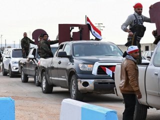 Afrin konvoyunun altından bakın kim çıktı!