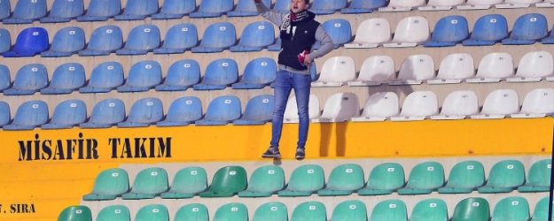 Tek başına takımını destekledi!