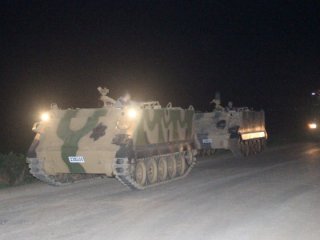Sıfır noktasına tank sevkiyatı sürüyor