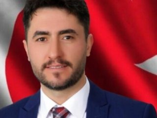 Seçimi kaybedince odasını icraya verdi