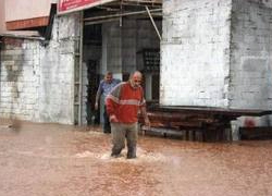 Ağrı sular altında