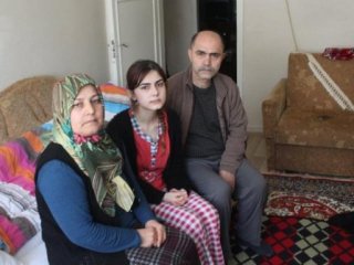 Genç Özge Cumhurbaşkanı'ndan yardım bekliyor
