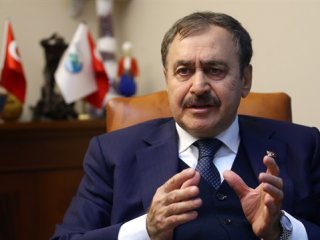 Güzel haberi böyle verdi! Bıyıklarımı kesersem bilin ki...