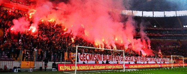 G.Saray antrenmanı İngiltere'de manşet oldu!