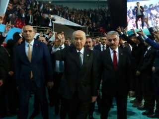 Devlet Bahçeli yeniden Genel Başkan