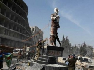 Şaşırtmadılar! Yıkılan YPG heykeli onlara battı