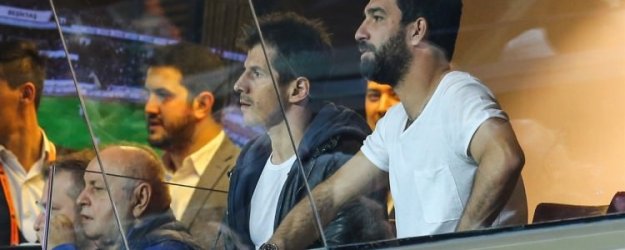 Başakşehir-Beşiktaş maçında şok kavga!