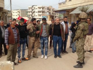 Afrin halkından dünyaya ders! TSK'ya verdiler