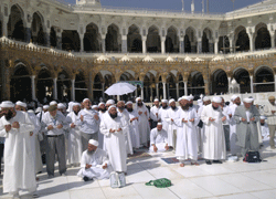 Liseliler okulda namaz kılabilmeli