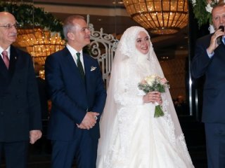 Cumhurbaşkanı Erdoğan nikah şahitliği yaptı