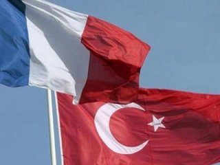 Macron'un açıklaması sonrası Ankara'da hareketlilik