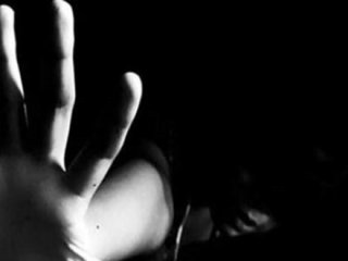 15 yıl ceza istenen istismar sanığı öğretmene tutuksuz yargılama