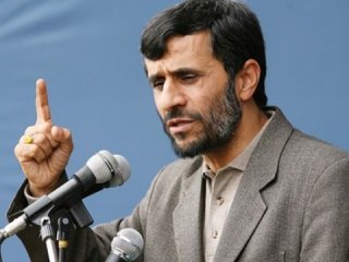 Ahmedinejad'tan 'İngiltere' iddiası!