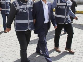 79 öğretmen hakkında gözaltı kararı
