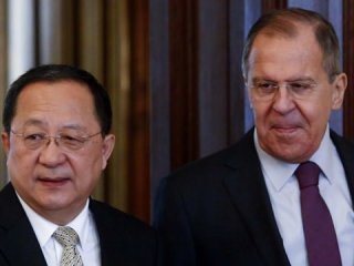 Lavrov Kuzey Kore yolcusu