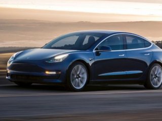 Çift motorlu yeni Tesla geliyor