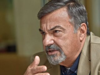 "Savaş çıkarsa acayip programlar yaparsınız, yaşarız yani!"