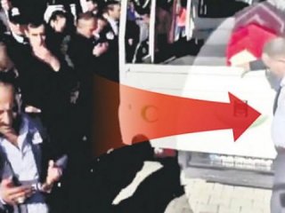 Şehit Safitürk'ün zanlısı duruşmada kendini yaktı