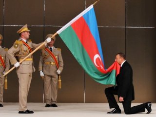 Aliyev resmen Cumhurbaşkanı oldu