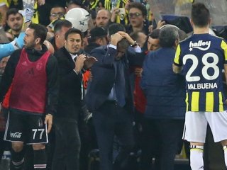 Futbol rezaleti! Utanç verici görüntüler...